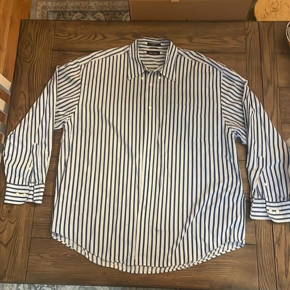 XL Nautica Buttoned Down Shirt - Picture 4 of 6